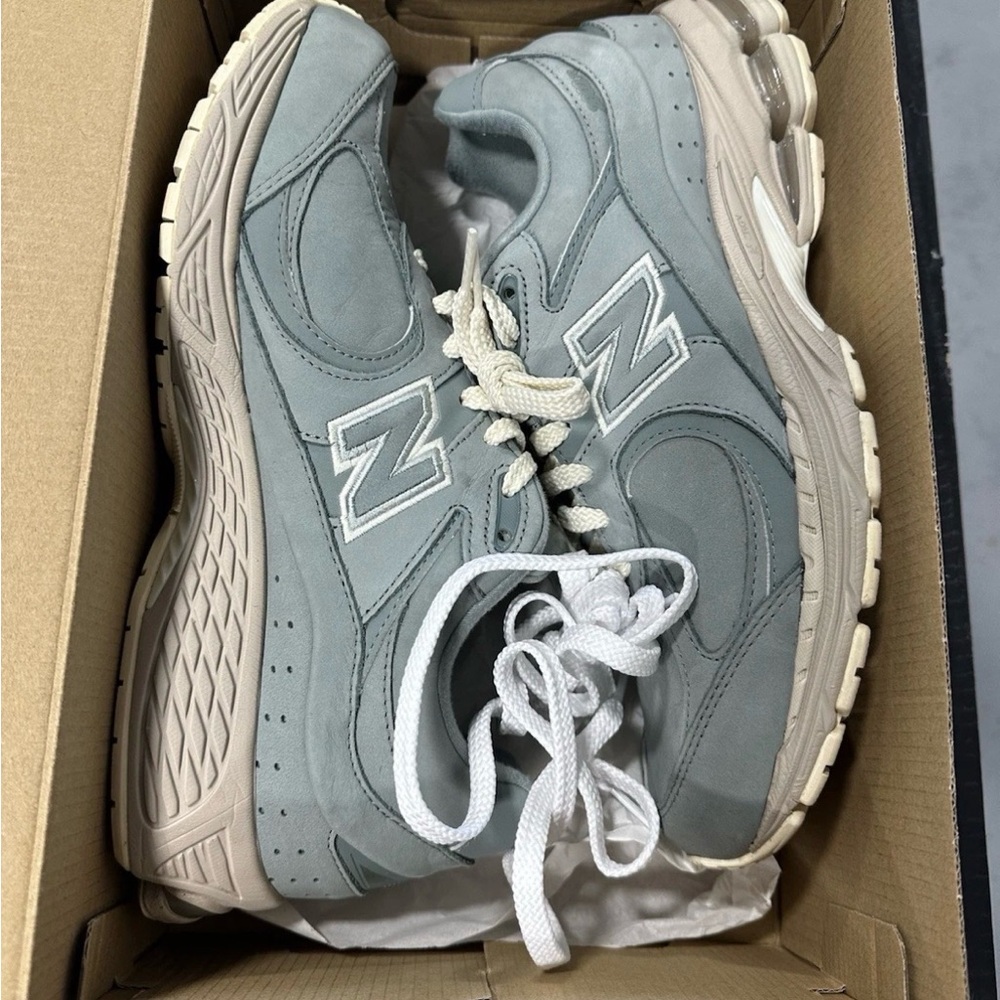 New Balance Kith x 2002R Pistachio